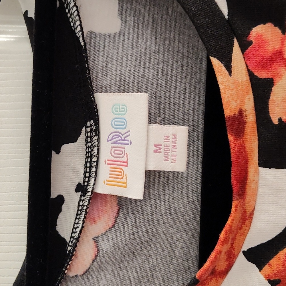 LuLaRoe Long Sleeve Top Size Medium Black With Red Orange White Floral Design - Picture 3 of 8